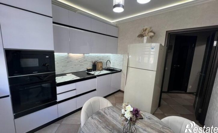 3-комн квартира Кильдинская улица, 11,  д. 11
