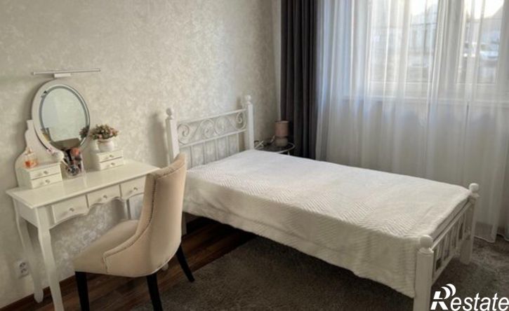 3-комн квартира Кильдинская улица, 11,  д. 11