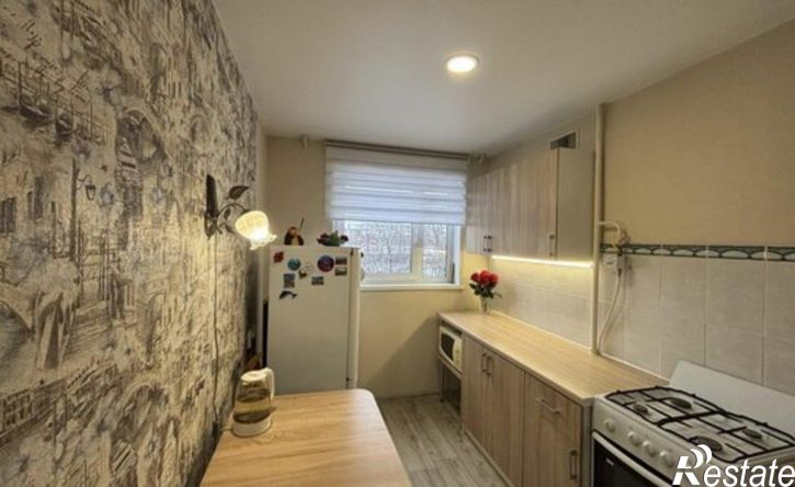 3-комн квартира ул Вице-адмирала Николаева, 8,  д. 8
