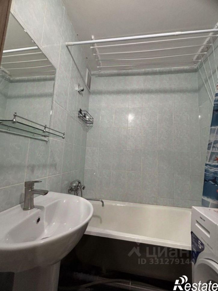 3-комн квартира улица Николаева, 8,  д. 8