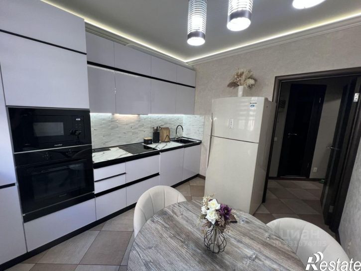 3-комн квартира ул Кильдинская, 11,  д. 11