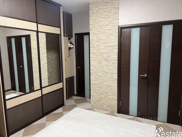 3-комн квартира ул Кильдинская, 11,  д. 11