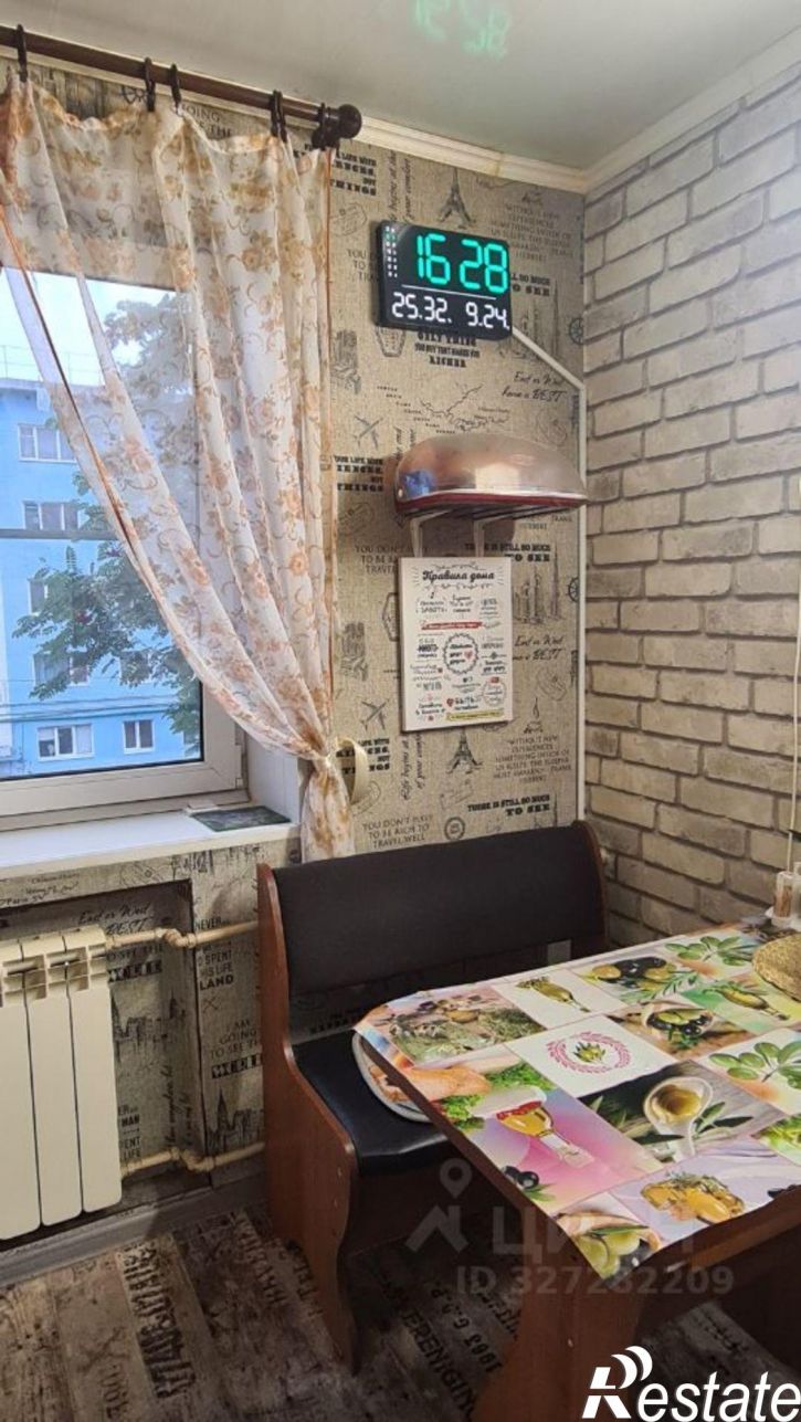 2-комн квартира ул Юрия Гагарина, 9 3,  д. 9 3,  к. 3