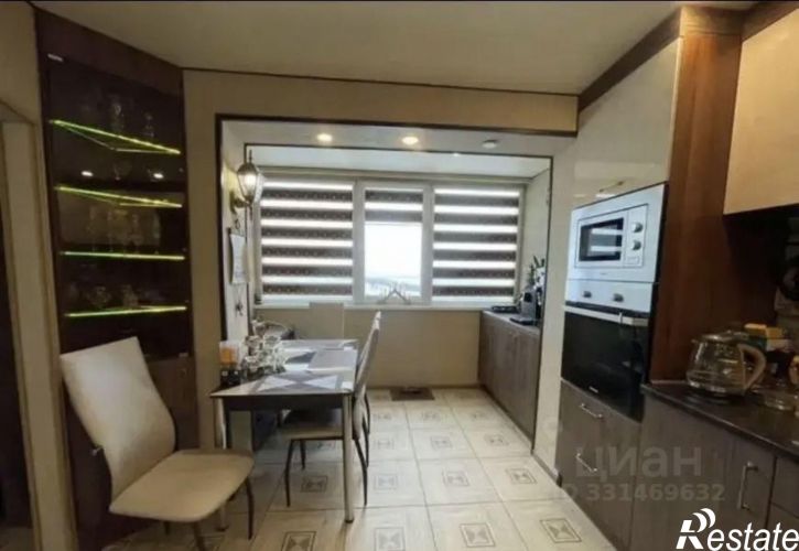 3-комн квартира улица Маклакова, 32,  д. 32