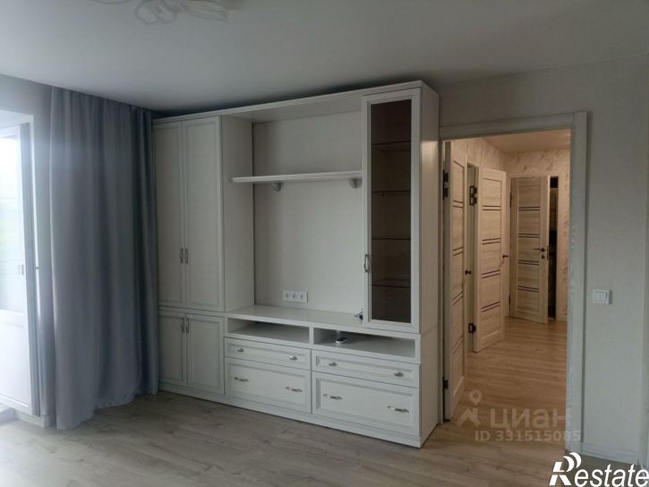 2-комн квартира Кольский проспект, 93,  д. 93