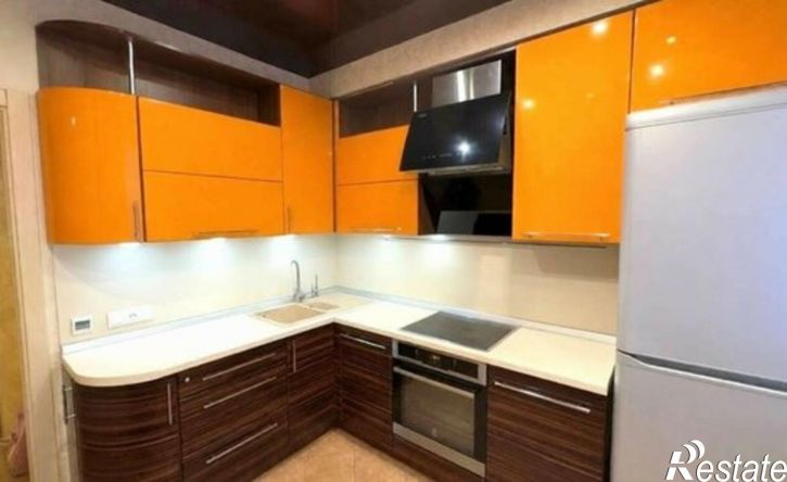3-комн квартира ул Кильдинская, 15,  д. 15
