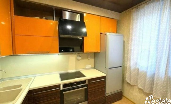 3-комн квартира ул Кильдинская, 15,  д. 15