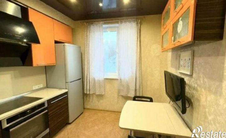 3-комн квартира ул Кильдинская, 15,  д. 15