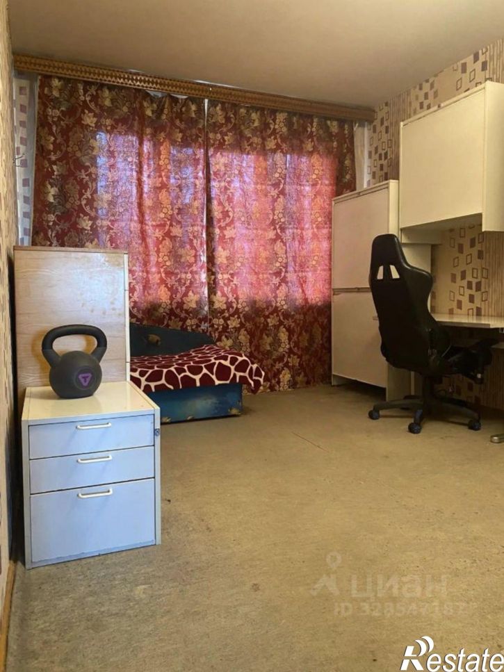 3-комн квартира ул Скальная, 13А,  д. 13А