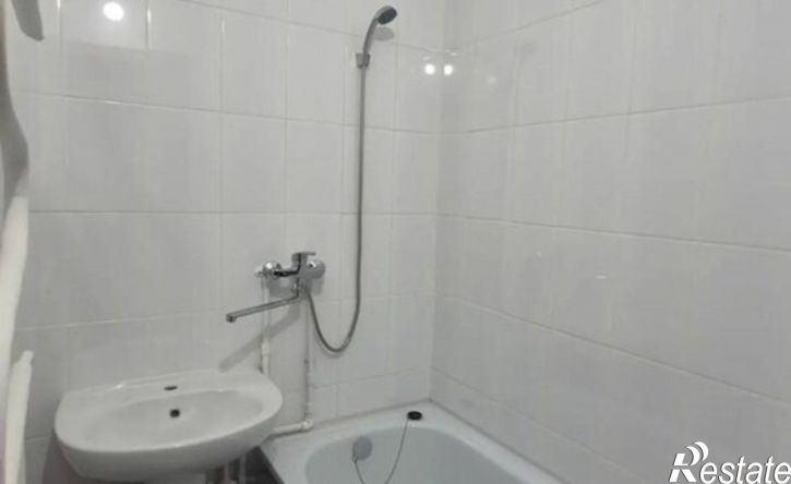 2-комн квартира пр-кт Героев-североморцев, 76 2,  д. 76 2,  к. 2