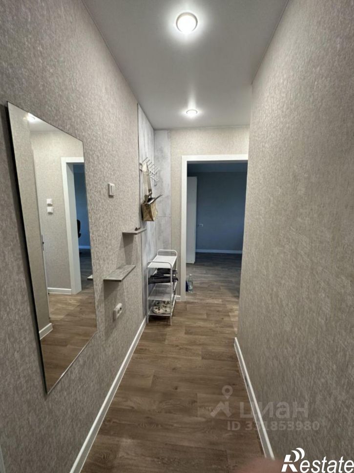 2-комн квартира ул Алексея Хлобыстова, 20 2,  д. 20 2,  к. 2
