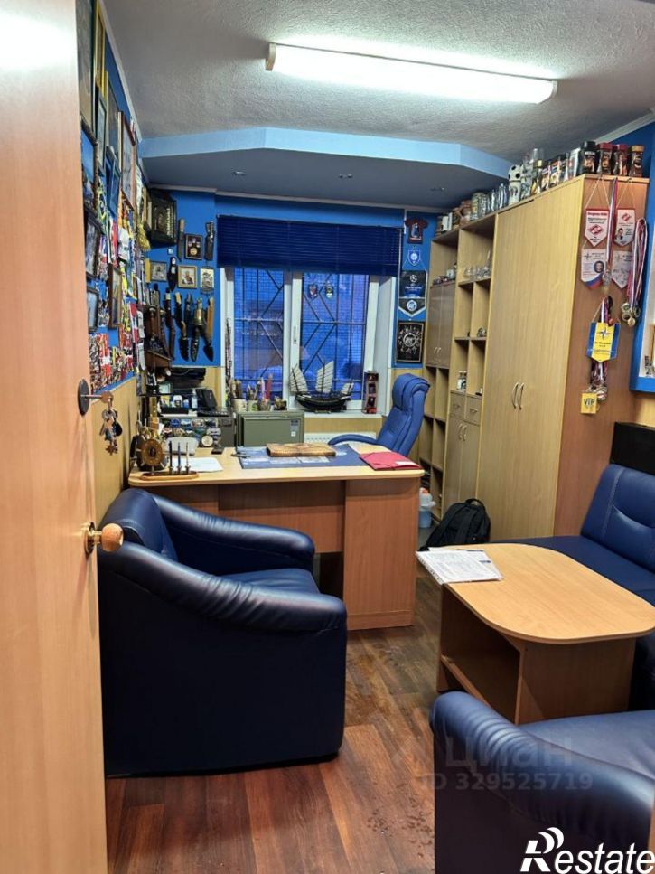 3-комн квартира Кольский пр-кт, 61,  д. 61