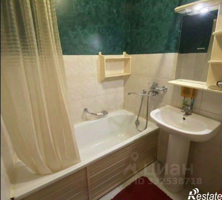 3-комн квартира ул Сафонова, 28,  д. 28