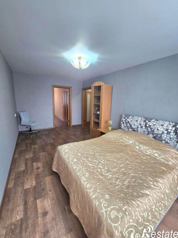 3-комн квартира ул Пархоменко, 6,  д. 6