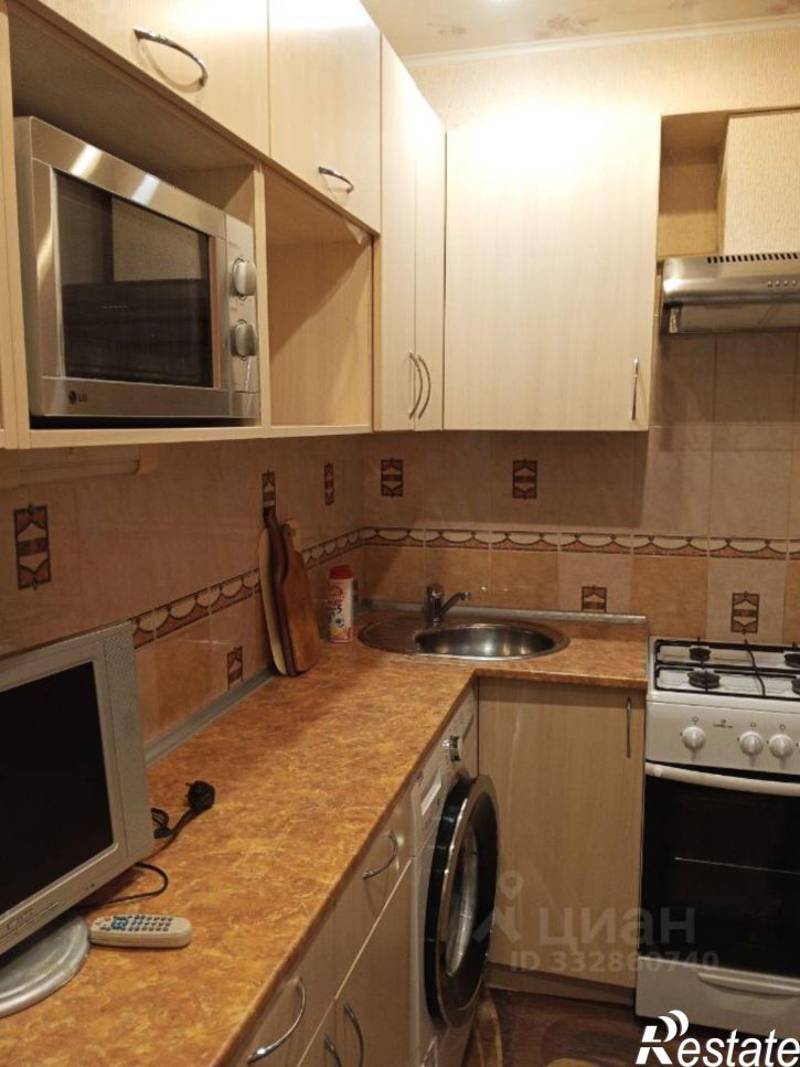 1-комн квартира пр-кт Героев-североморцев, 81,  д. 81