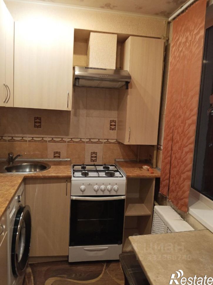 1-комн квартира пр-кт Героев-североморцев, 81,  д. 81