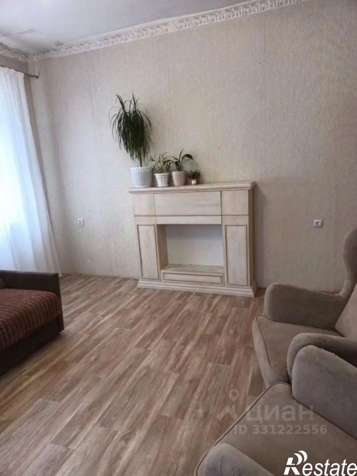 3-комн квартира ул Декабристов, 4,  д. 4