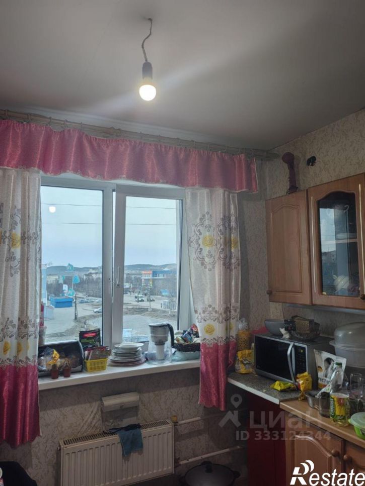 3-комн квартира пр-кт Героев-североморцев, 28,  д. 28