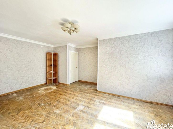 2-комн квартира ул Ушакова, 8,  д. 8