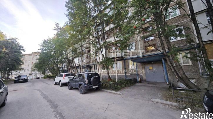2-комн квартира улица Полярный Круг, 2,  д. 2