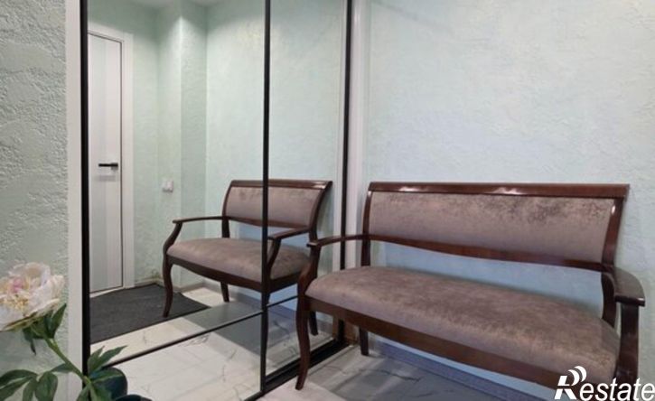 4-комн квартира улица Адмирала Флота Лобова, 11 к5,  д. 11 к5