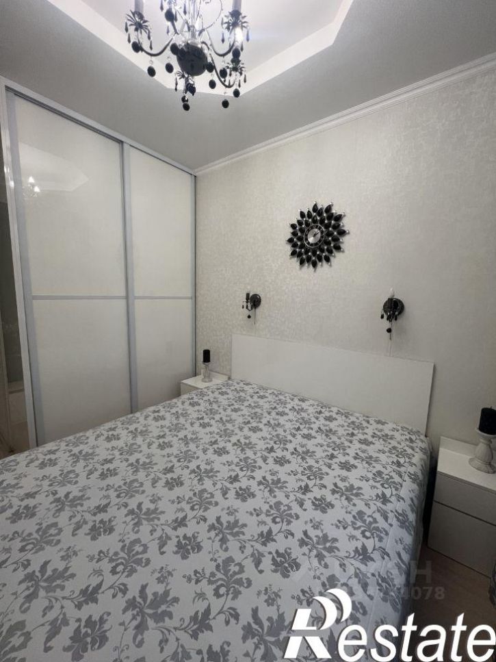 2-комн квартира улица Полины Осипенко, 8,  д. 8