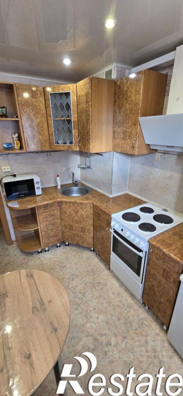2-комн квартира Скальная улица, 37,  д. 37