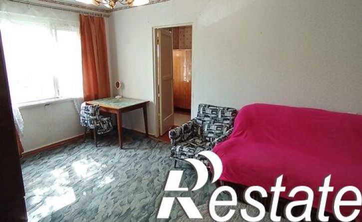 2-комн квартира улица Буркова, 33,  д. 33