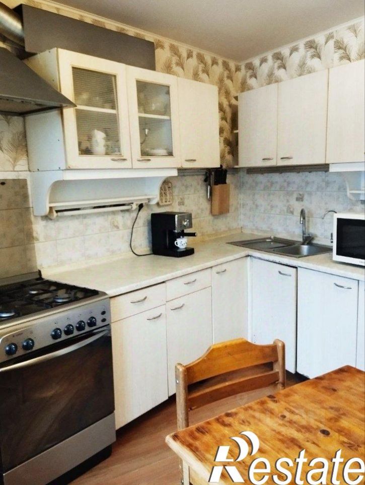 4-комн квартира улица Александрова, 30 к2,  д. 30 к2