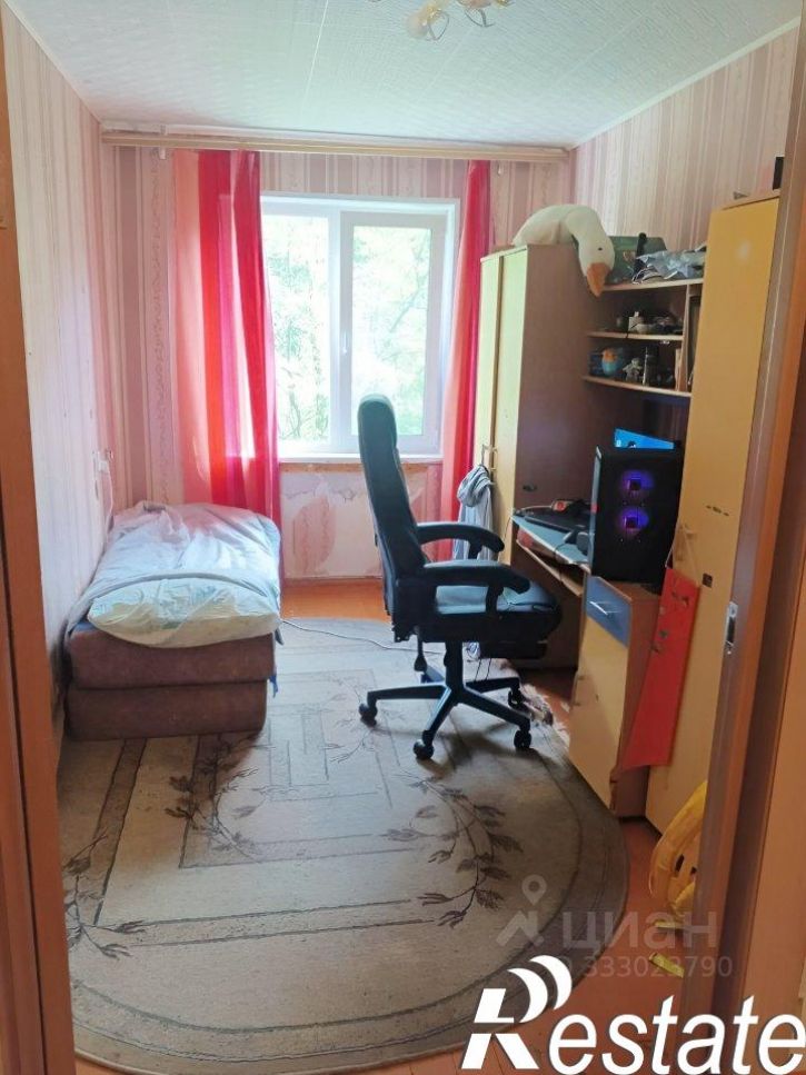 3-комн квартира улица Александрова, 38,  д. 38
