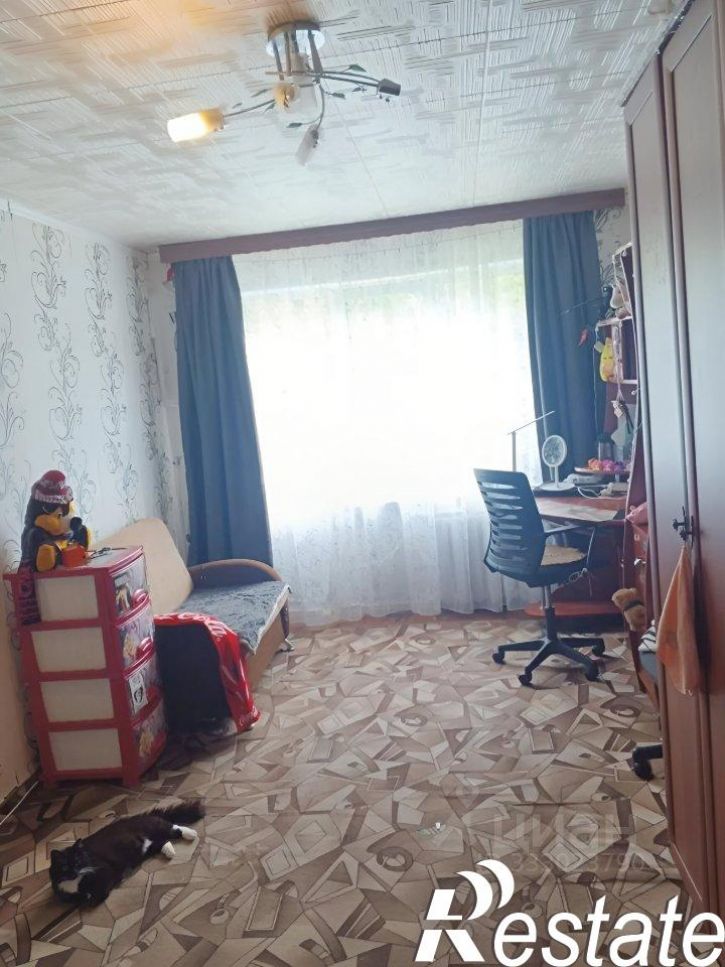 3-комн квартира улица Александрова, 38,  д. 38