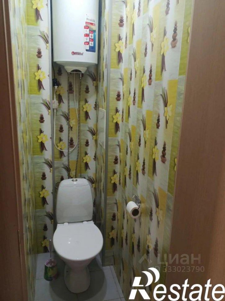 3-комн квартира улица Александрова, 38,  д. 38