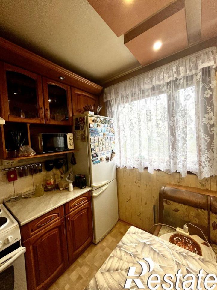 3-комн квартира Скальная улица, 10,  д. 10