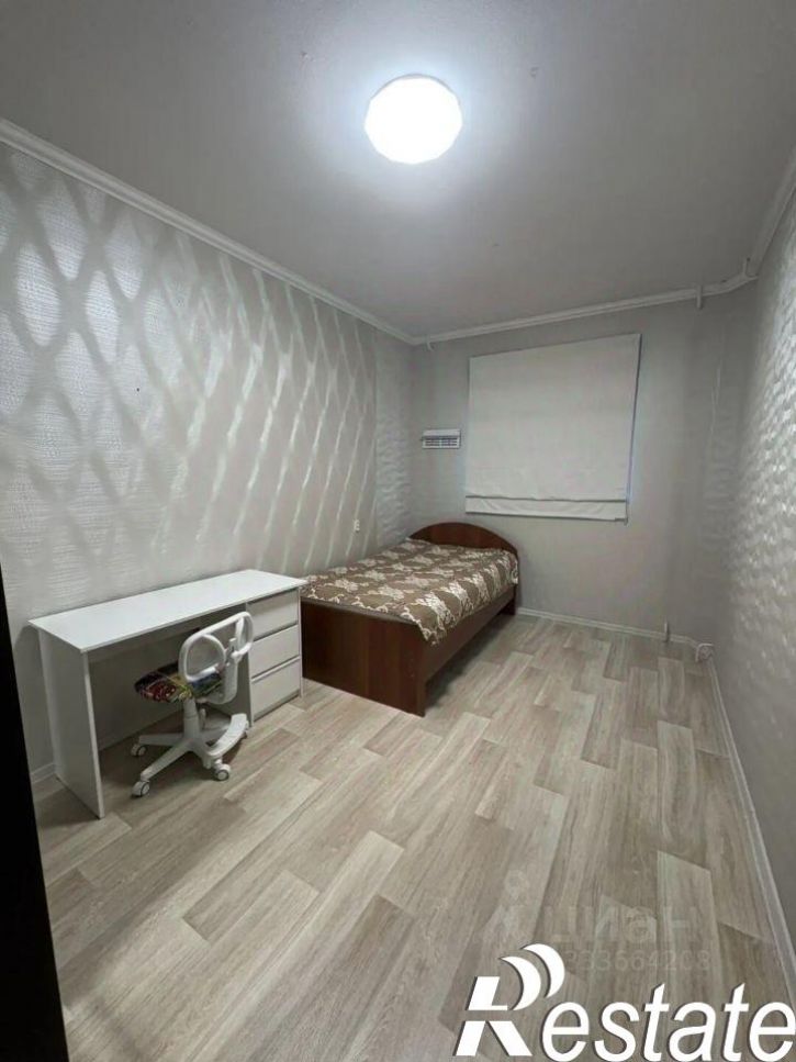 2-комн квартира улица Старостина, 93,  д. 93