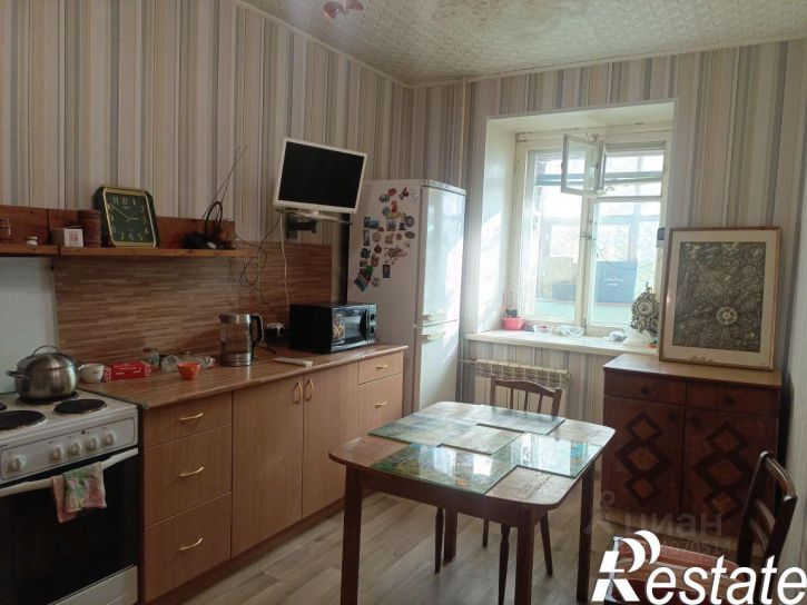 3-комн квартира улица Полярной Правды, 4,  д. 4