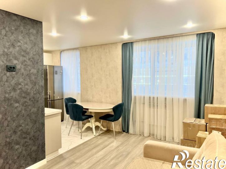 3-комн квартира улица Софьи Перовской, 27,  д. 27