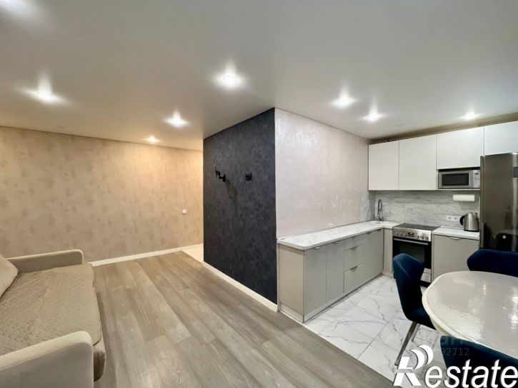 3-комн квартира улица Софьи Перовской, 27,  д. 27