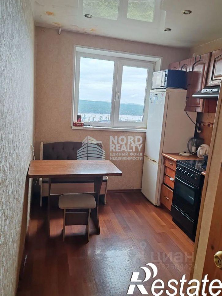 3-комн квартира улица Старостина, 34,  д. 34
