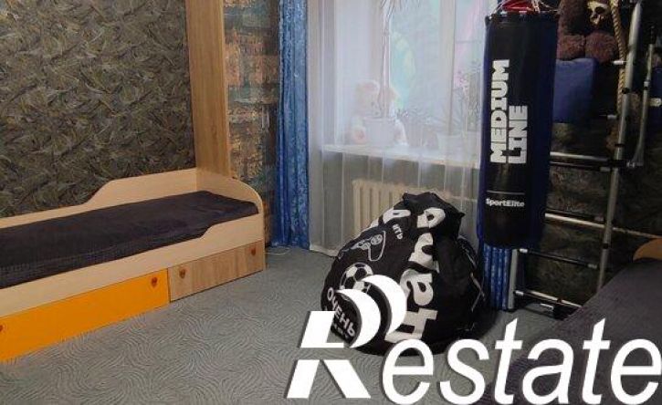3-комн квартира улица Нахимова, 23,  д. 23