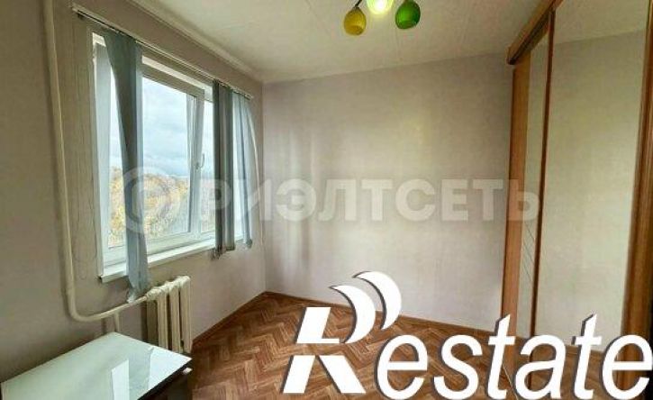 3-комн квартира улица Александрова, 4/1,  д. 4/1
